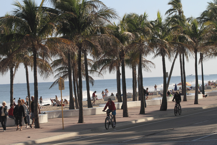 Kick back on Hollywood Beach.